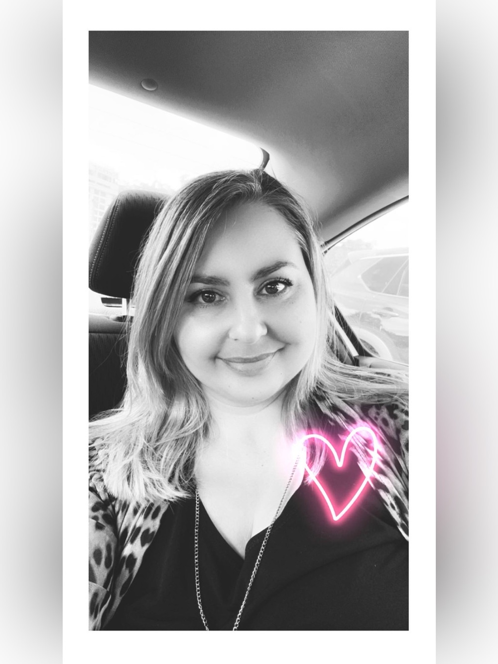 LovLuxBeauty is LIVE !!! Come on in and join me!!